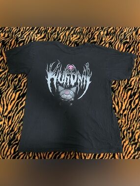 Black Graphic Tee with Silver & Pink Skull Cat Design